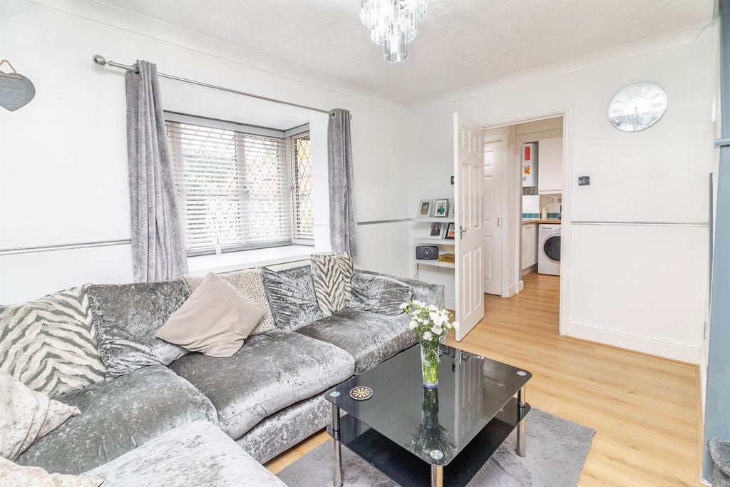 Property photo 2 of 14