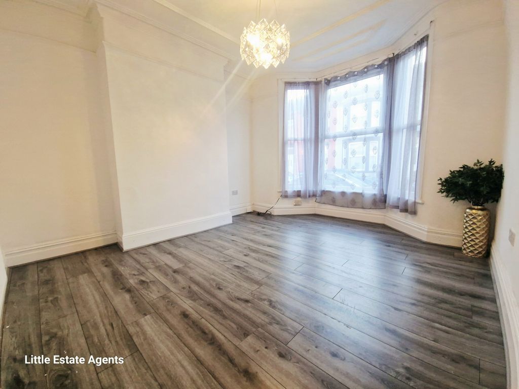 Property photo 2 of 16 Photo 2