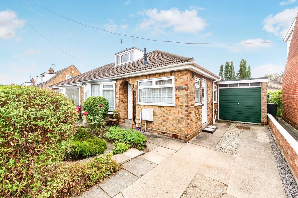 Property photo 1 of 16 External