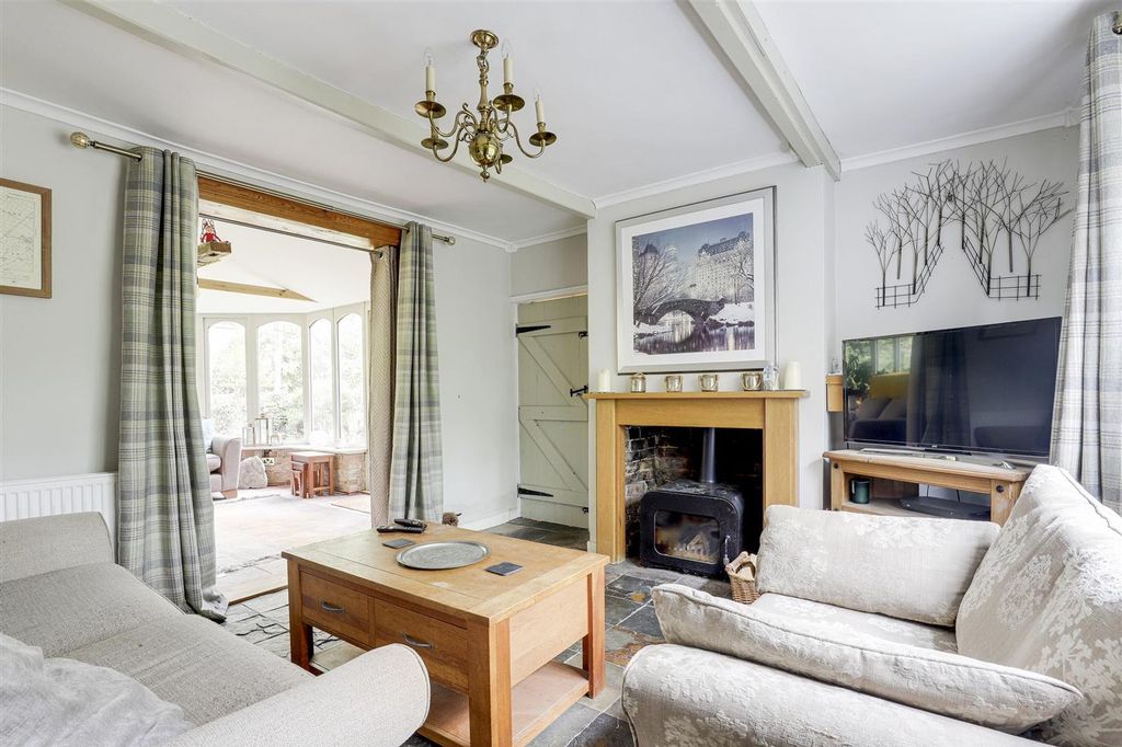 Property photo 2 of 18