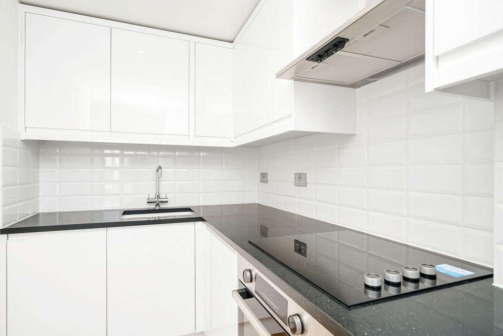 Property photo 2 of 16 Picture No. 04