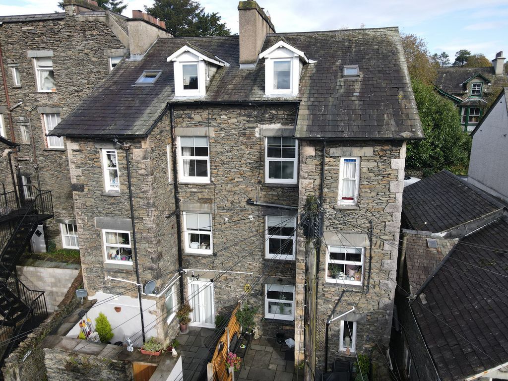 Property photo 3 of 28