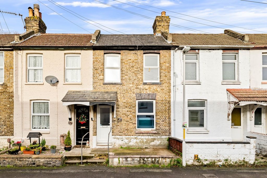 Property photo 1 of 9