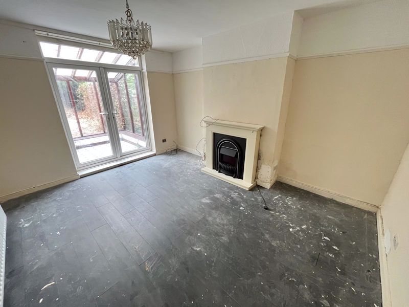 Property photo 3 of 11 Photo 6