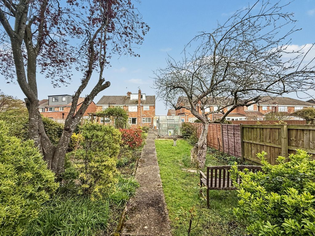 Property photo 2 of 13 Img4371