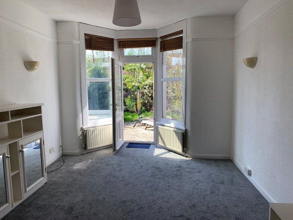 Property photo 3 of 8 Picture No. 21