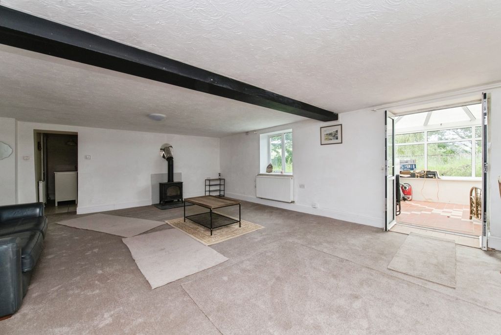 Property photo 2 of 24 Pbox-Img.Jpg