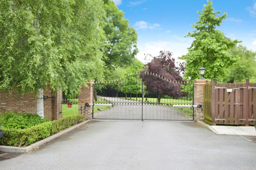 Property photo 1 of 22 8712496d-Img_1779_14_Large