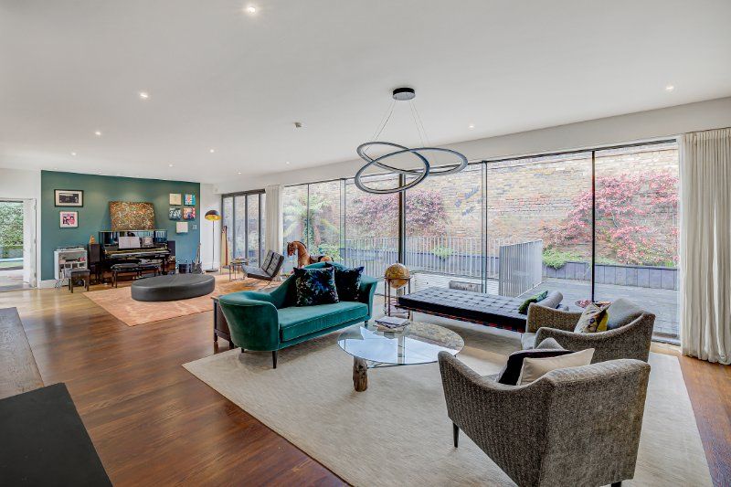 Property photo 3 of 29 Picture No. 24