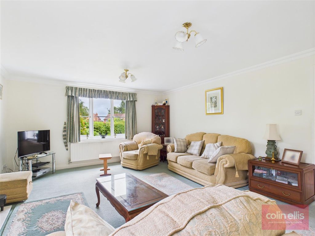 Property photo 3 of 19 Cam05075G0-Pr0157-Still011.Jpg