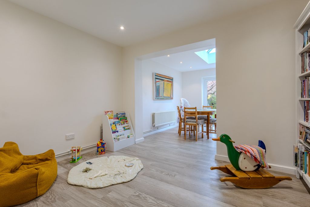 Property photo 3 of 18 Playroom Office