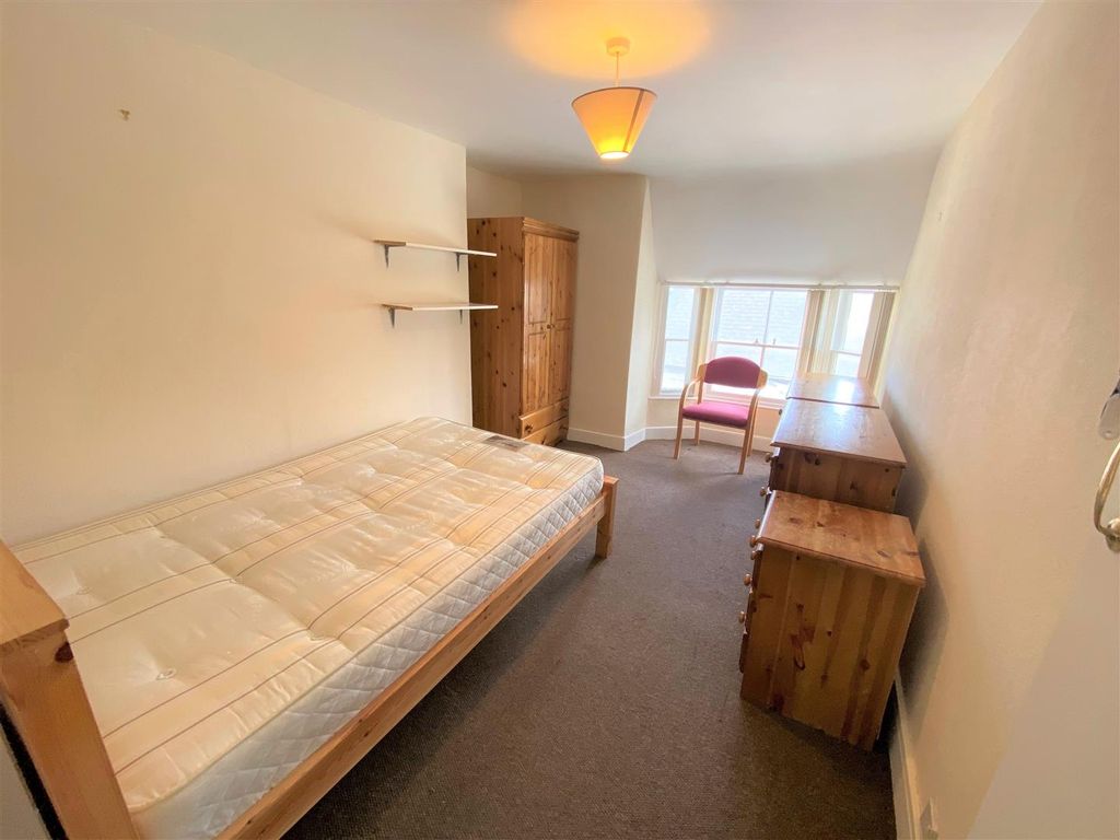 Property photo 1 of 7 B6.Jpg