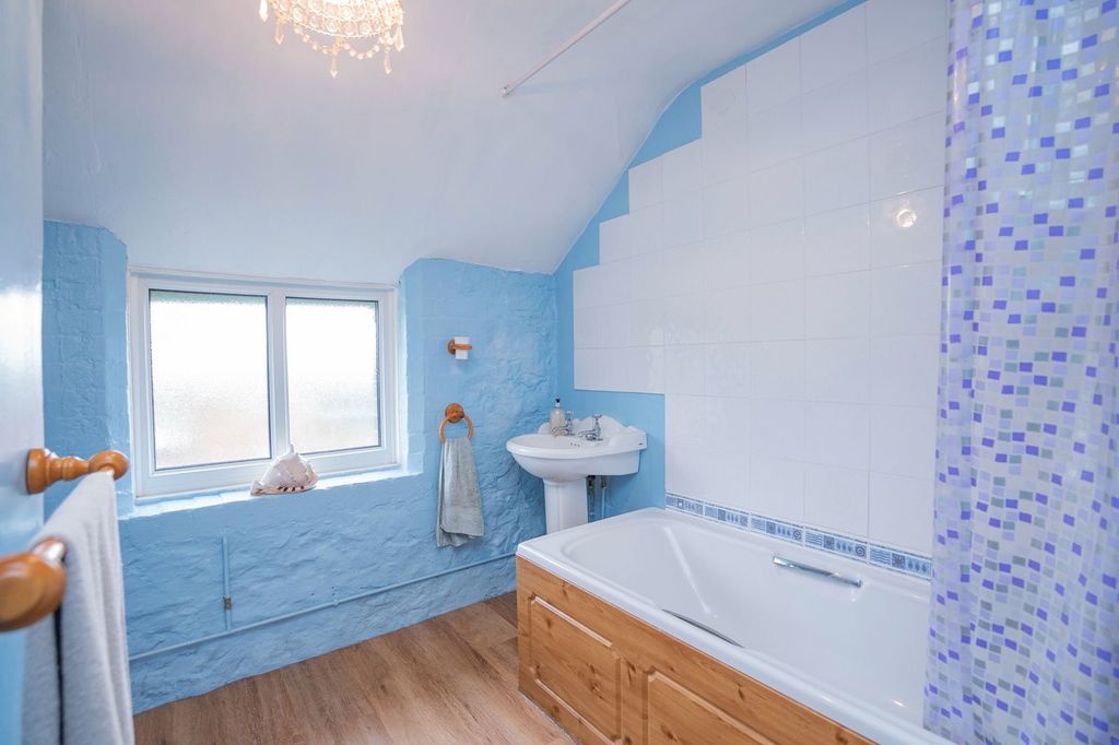 Additional image 22 of 4 bed semi-detached house for saleWoodfarm Road, Malvern WR14