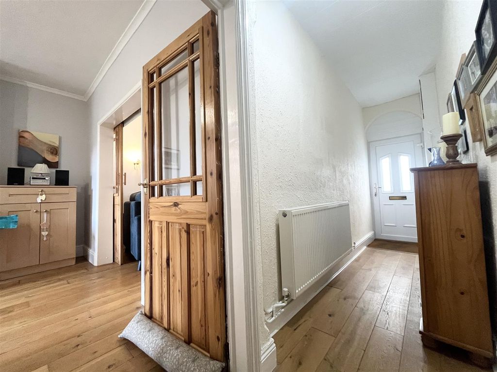 Property photo 3 of 29 20260417_151833380_Ios.Jpg