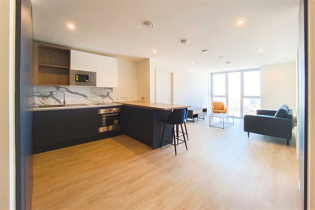 Property photo 1 of 15 (Main)