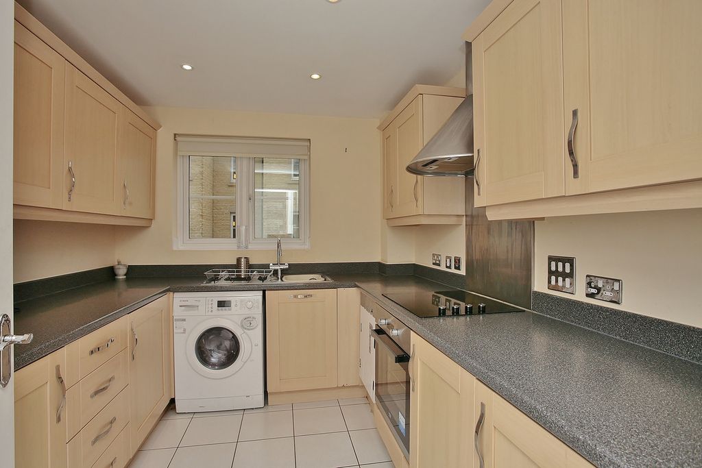 Property photo 3 of 8