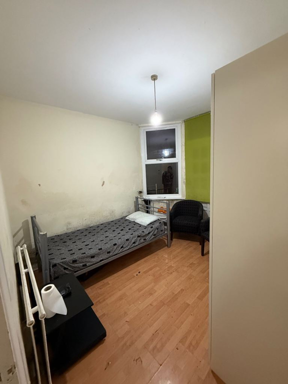 Property photo 3 of 3