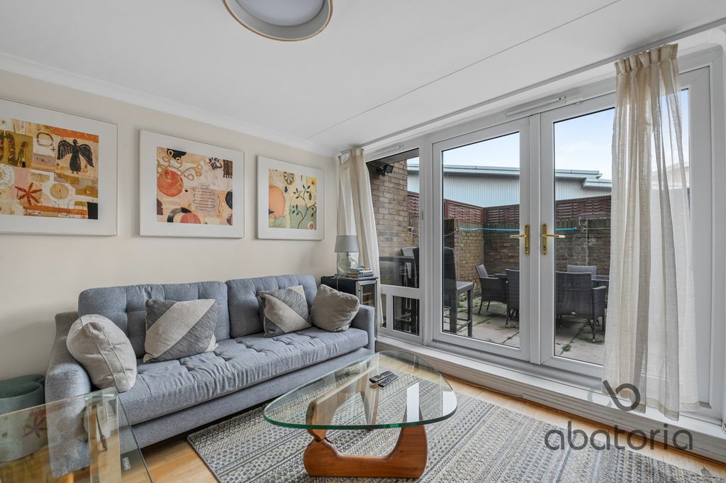 Property photo 3 of 21