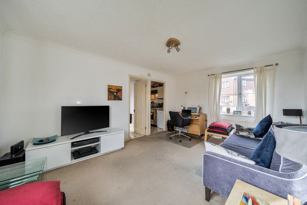 Property photo 3 of 8 1416590-8-699472A15A9c8