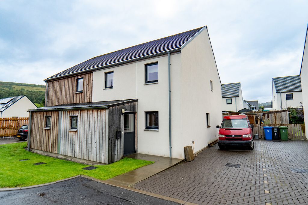 Property photo 1 of 34