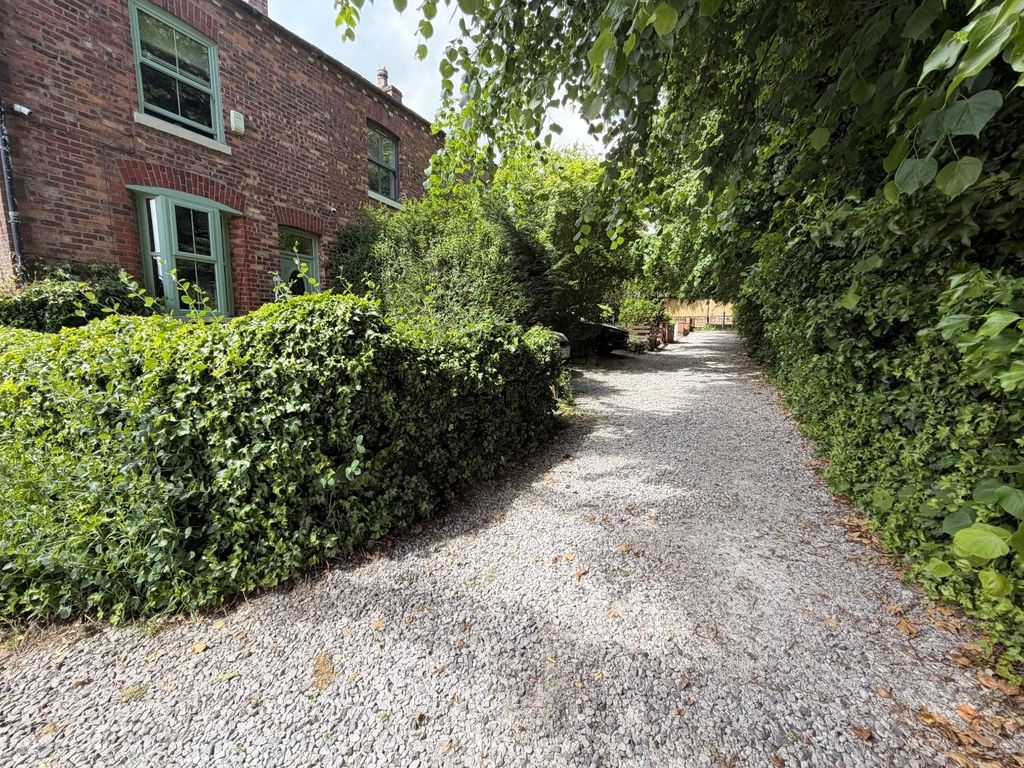 Property photo 2 of 18 Pathway.Jpg