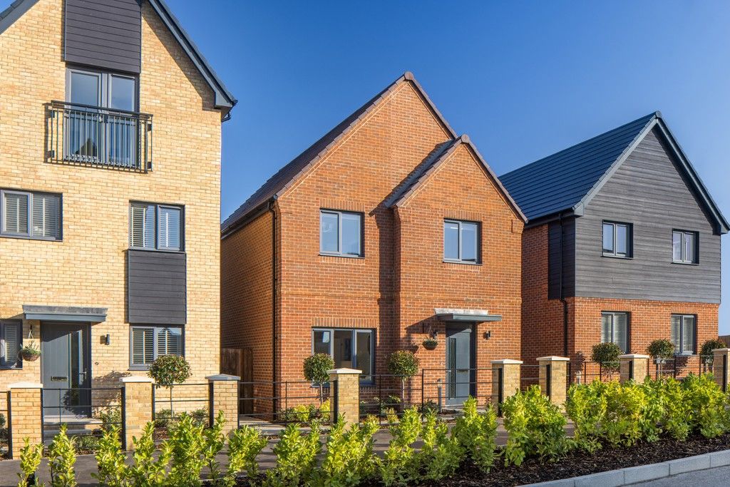 Property photo 1 of 12 cala At Buckler's Park - The Heights, Crowthorne