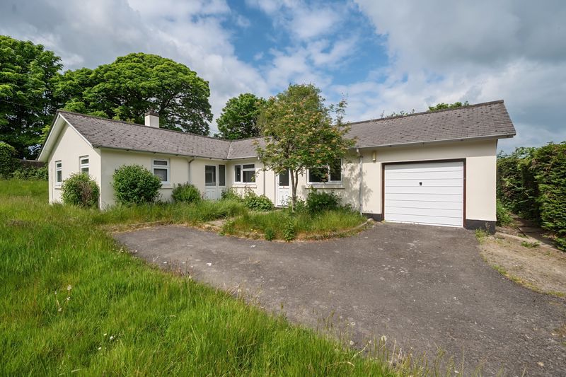 Property photo 1 of 18 Photo 5