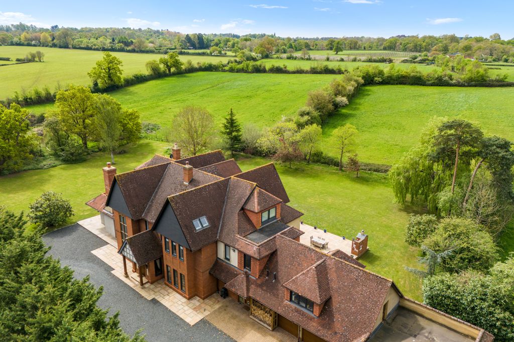 Property photo 1 of 20