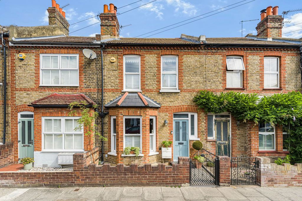 Property photo 1 of 12
