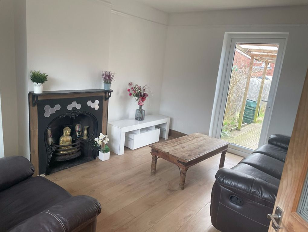 Property photo 2 of 6