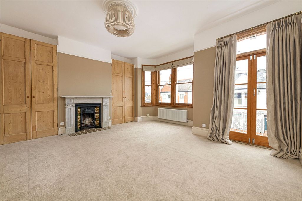 Property photo 2 of 14 Reception