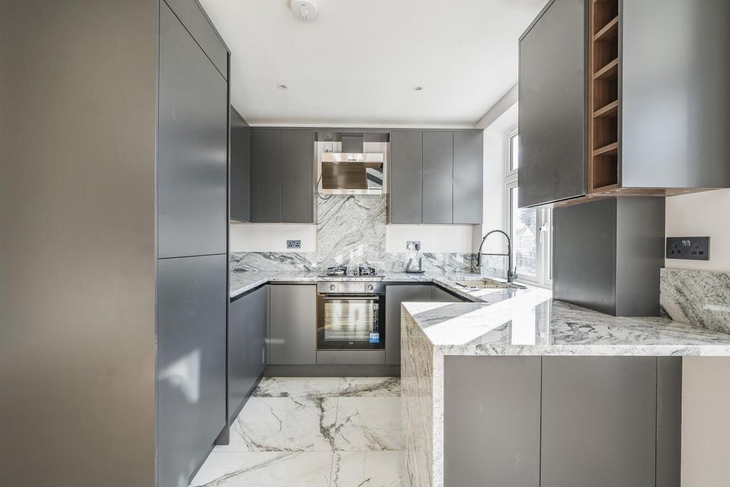 Property photo 2 of 16 Picture 2