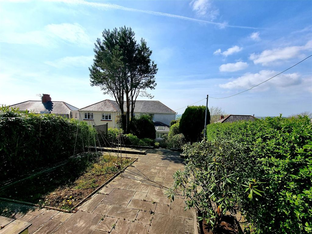 Property photo 2 of 25 Garden2.Jpg