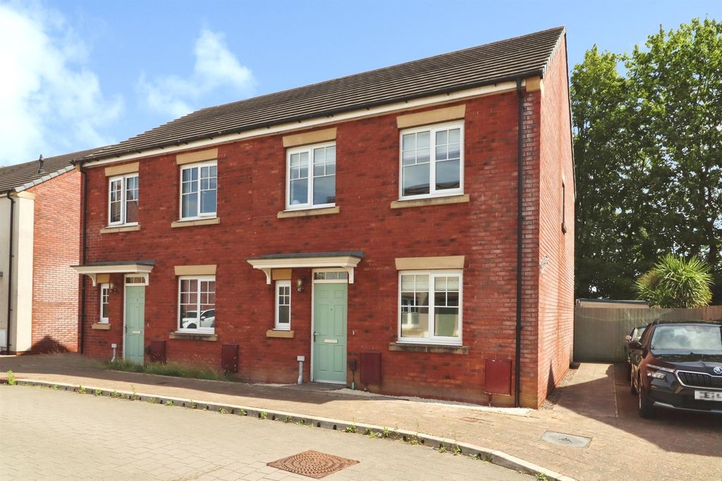 Property photo 1 of 23