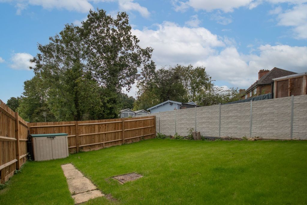 Property photo 2 of 6 Garden