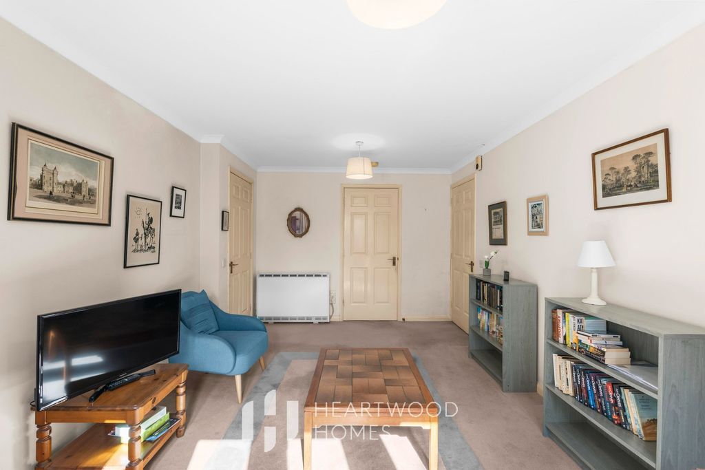 Property photo 3 of 9