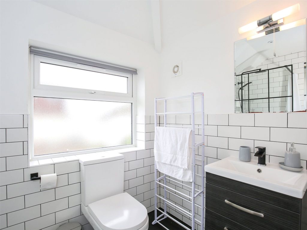 Property photo 2 of 13 Picture No. 20