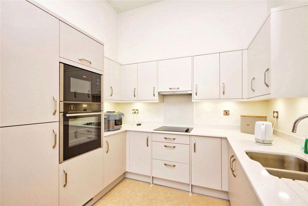 Property photo 3 of 17 Picture No. 07