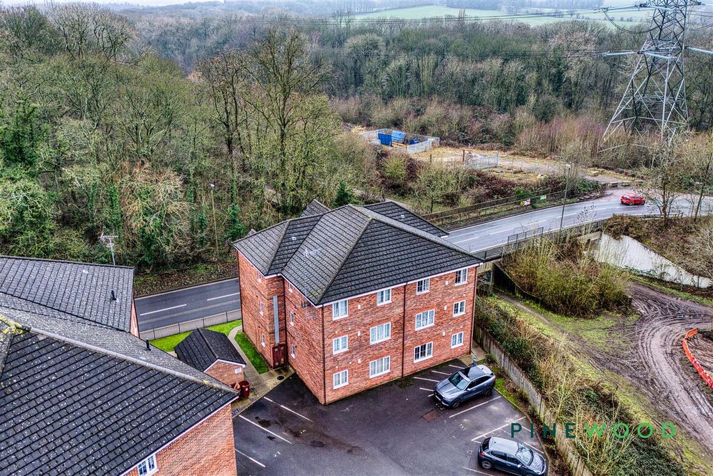 Property photo 1 of 10 Aerial