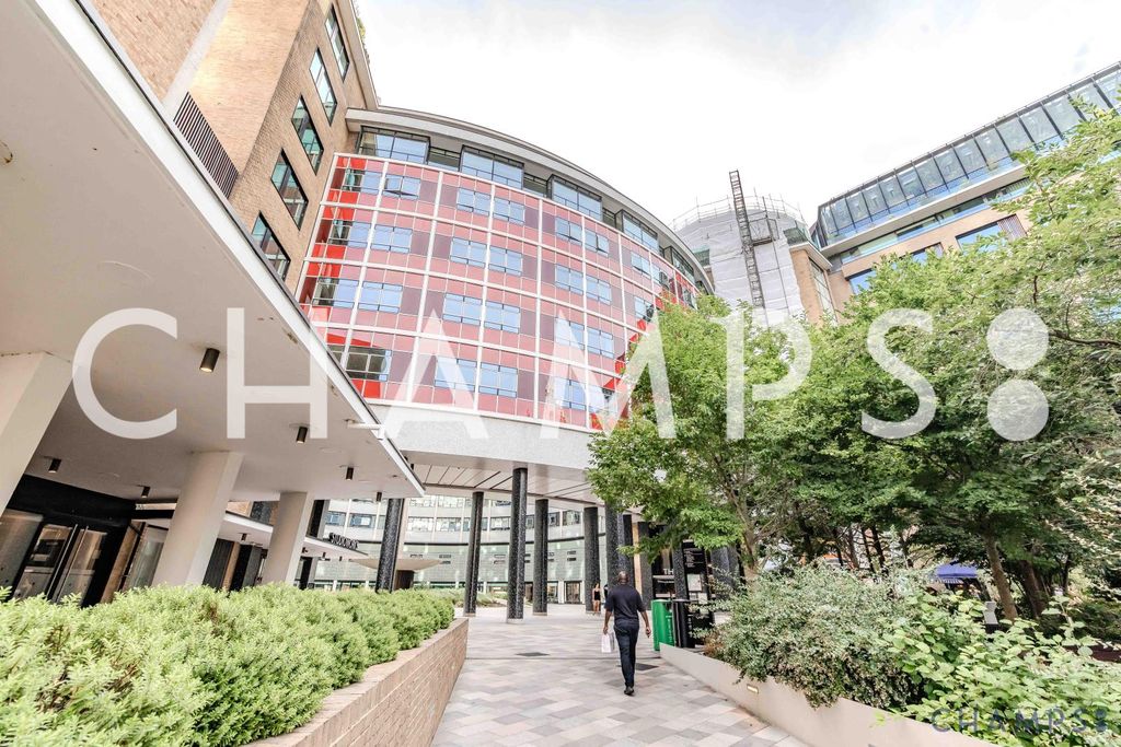 Property photo 1 of 5 Flat To Rent Television Centre, London W12