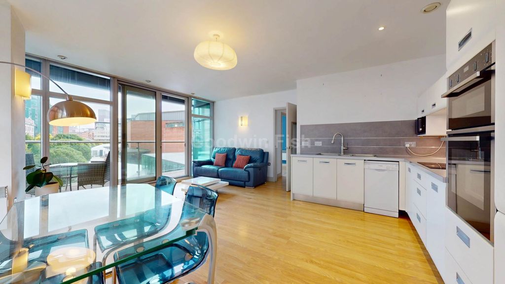 Property photo 2 of 18