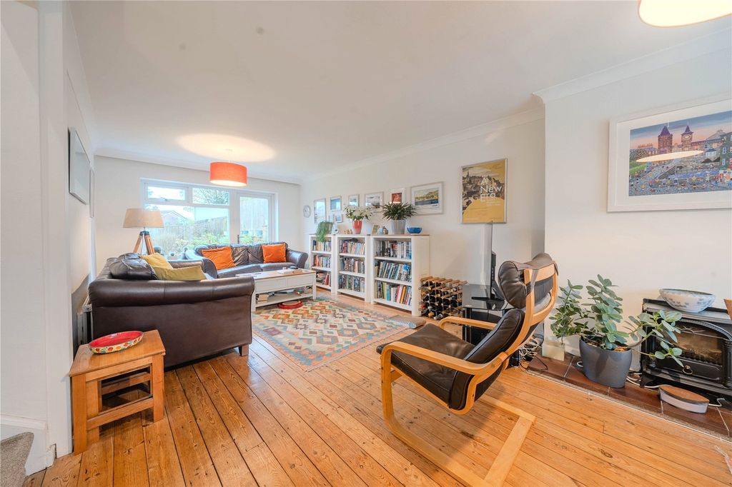 Property photo 2 of 22 Picture No. 08