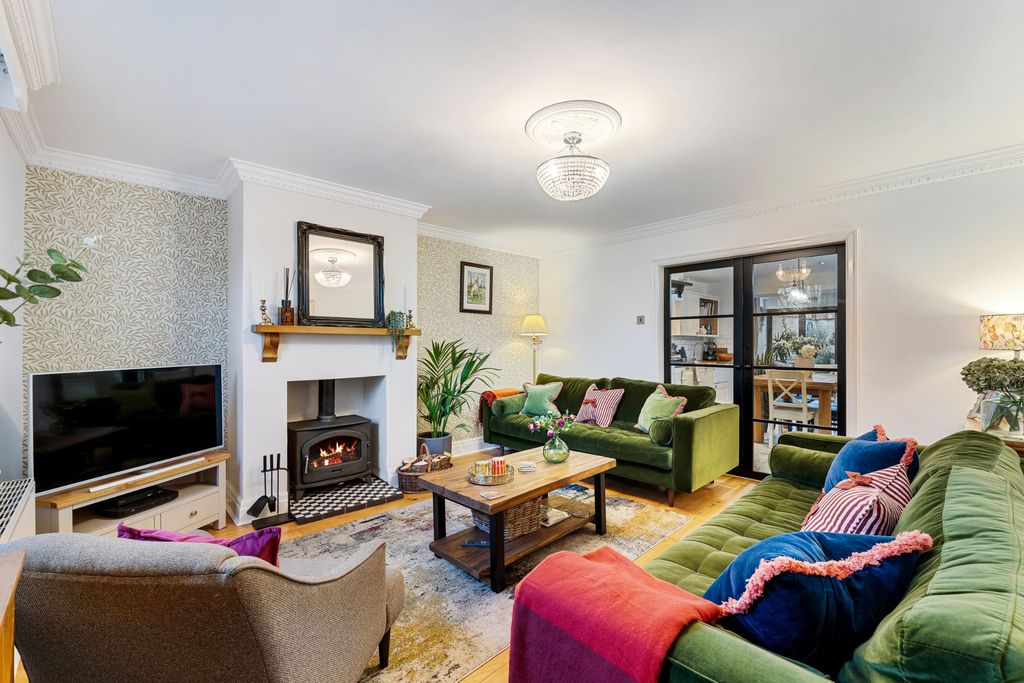 Property photo 2 of 42 Photograph 2