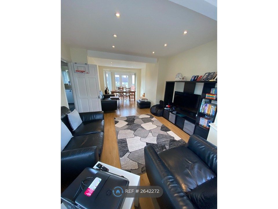 Property photo 2 of 4