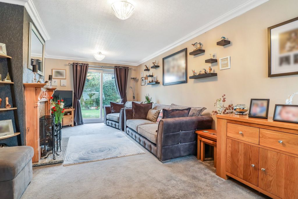 Property photo 3 of 28