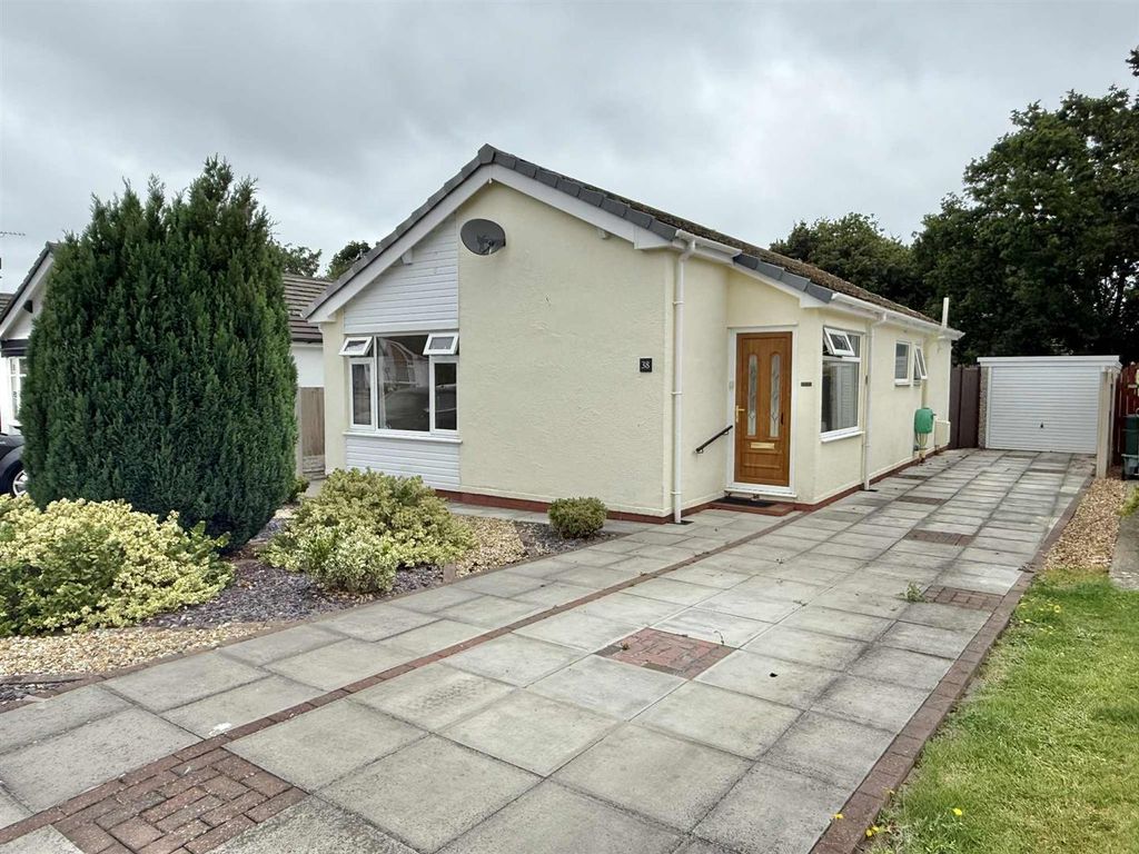 Property photo 1 of 9 Front.Jpg