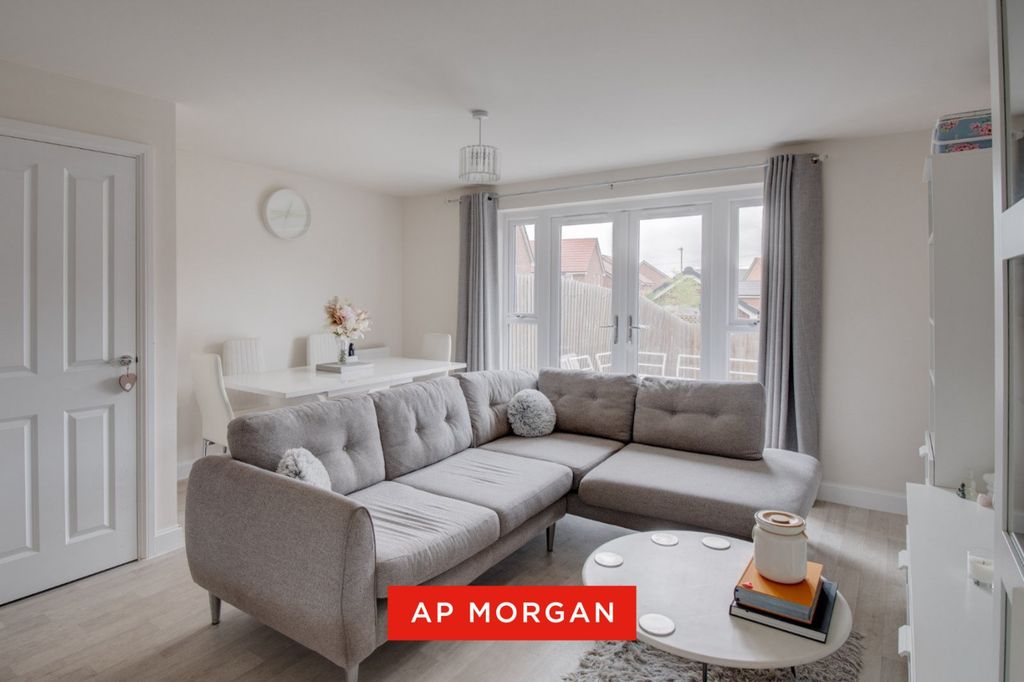 Property photo 3 of 13 Picture No. 29