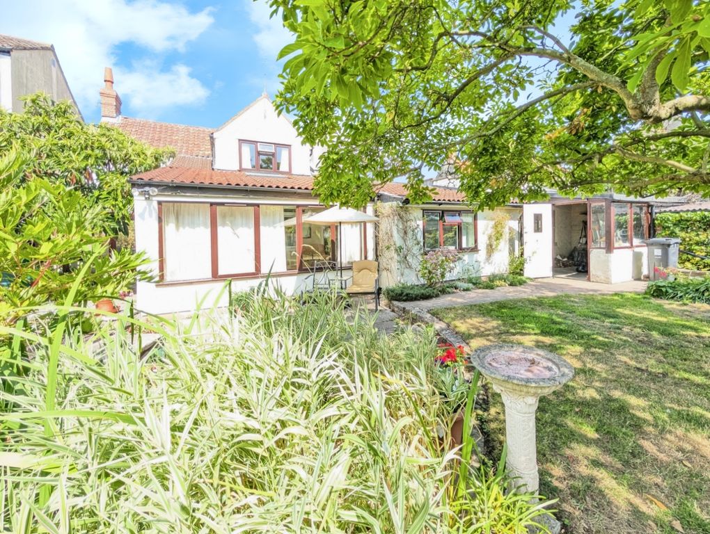 Property photo 1 of 15 Pbox-Garden-322449.Jpg