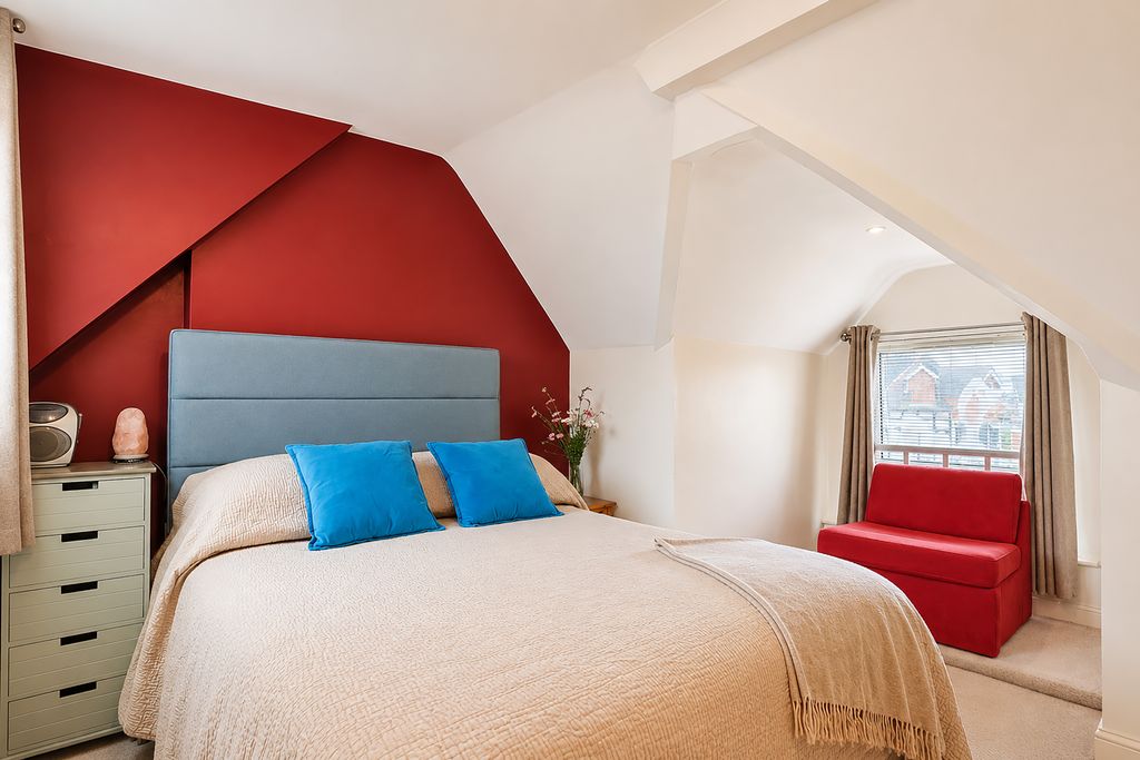 Property photo 3 of 12 02