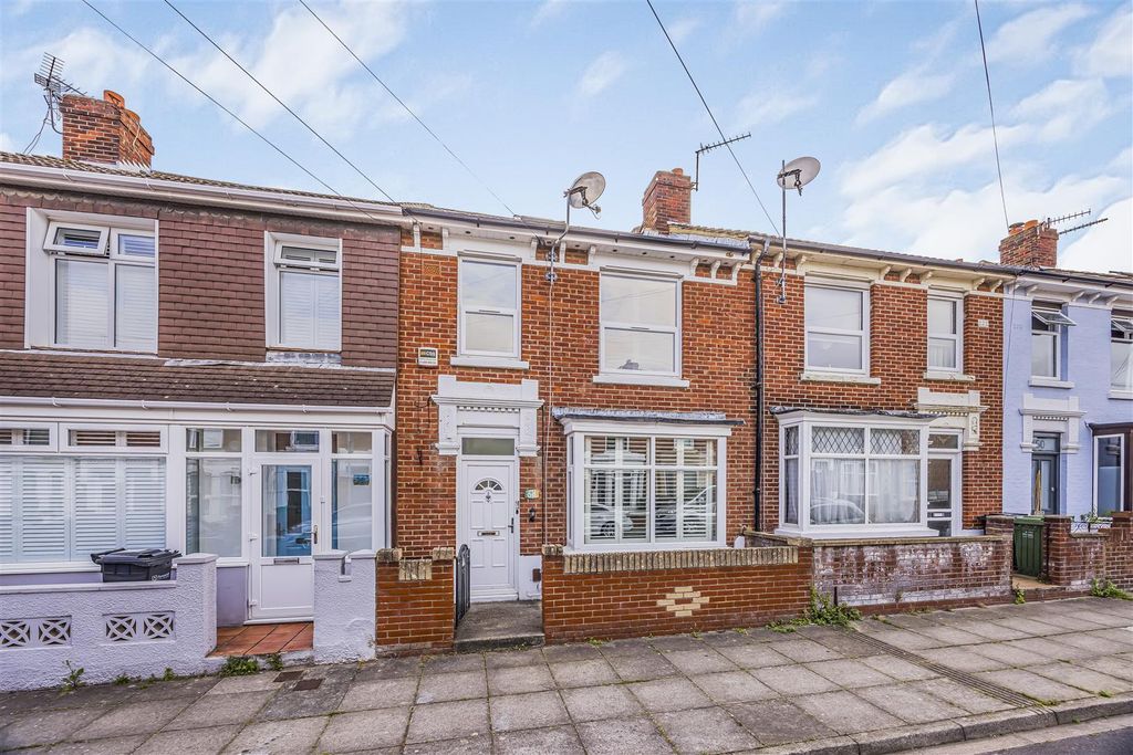 Property photo 1 of 27 54 Fordingbridge Road, Southsea-Porticomarketing-S